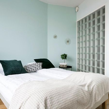 2Ndhomes Luxury Kamppi Center Apartment With Spa And Terrace Helsínquia Exterior foto