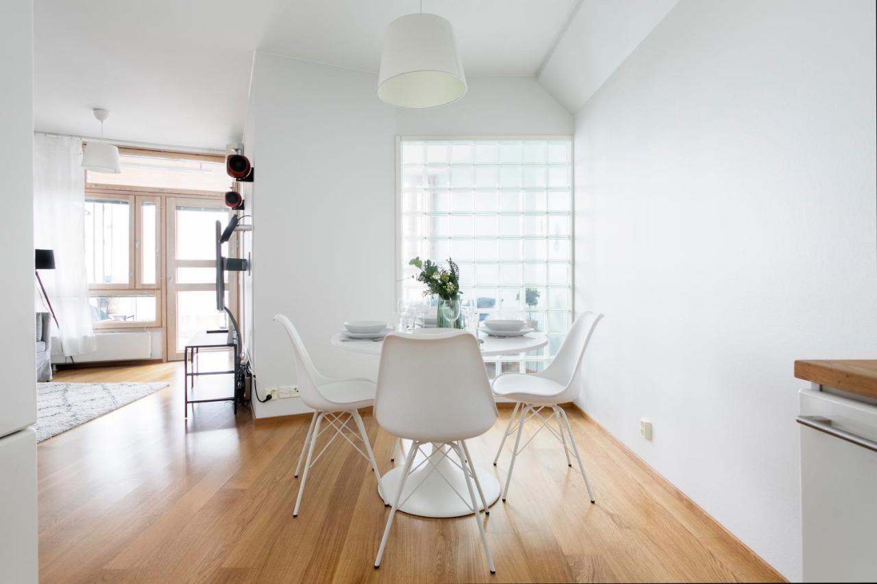 2Ndhomes Luxury Kamppi Center Apartment With Spa And Terrace Helsínquia Exterior foto